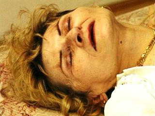 Die behaarte alte Oma braucht wilden Sex - Reif und behaart